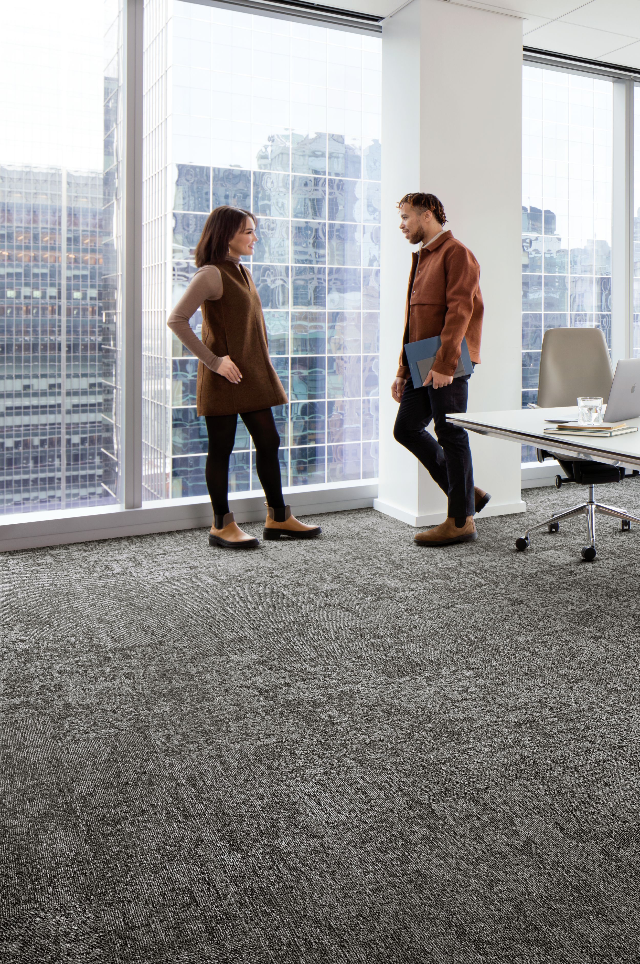 Interface Tokyo Texture carpet tile in meeting room  image number 4